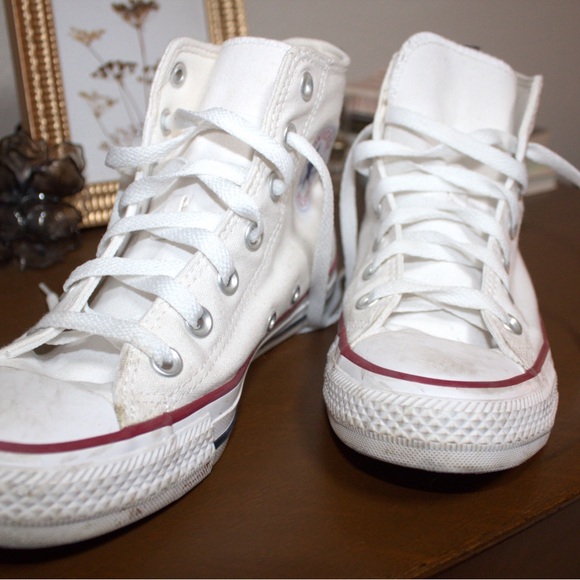 Converse White High-Top Sneakers with Red/Blue Accents - Picture 3 of 8